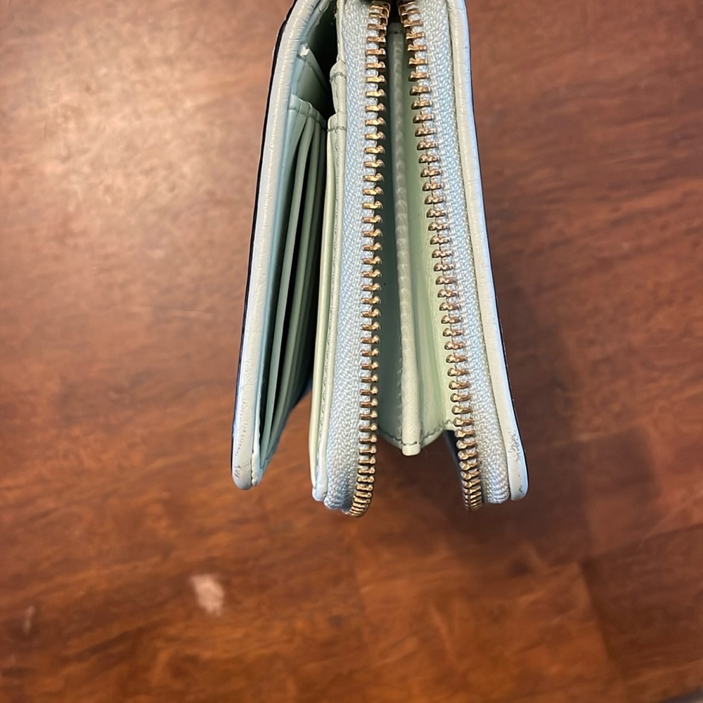 Kate spade ♠️ Wallet - Picture 10 of 11